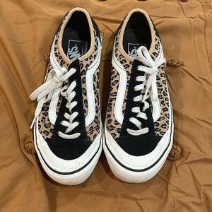 VANS ultra cushion, women’s size 7, cheetah print